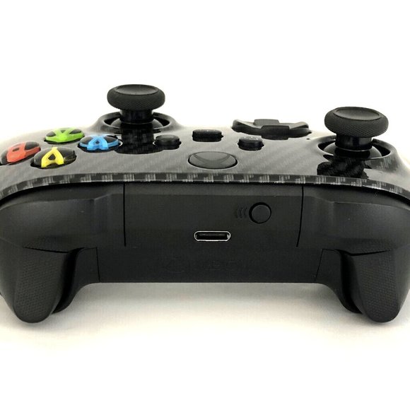 Custom Microsoft Xbox Series X / S Wireless Controller - Glossy Carbon Fiber - Picture 3 of 8